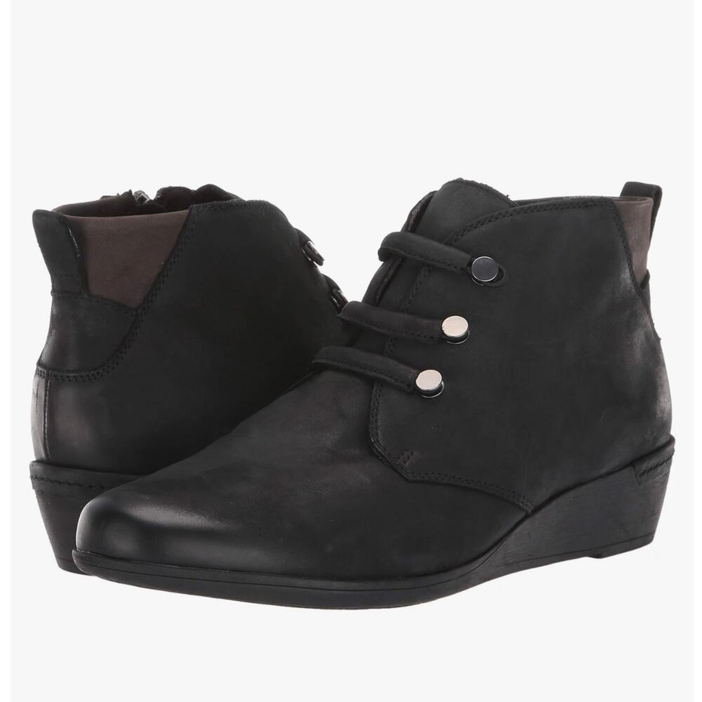 Cobb Hill Devyn Booties Ankle Chukka Boots Black Leather Zipper Sz 6 Wide